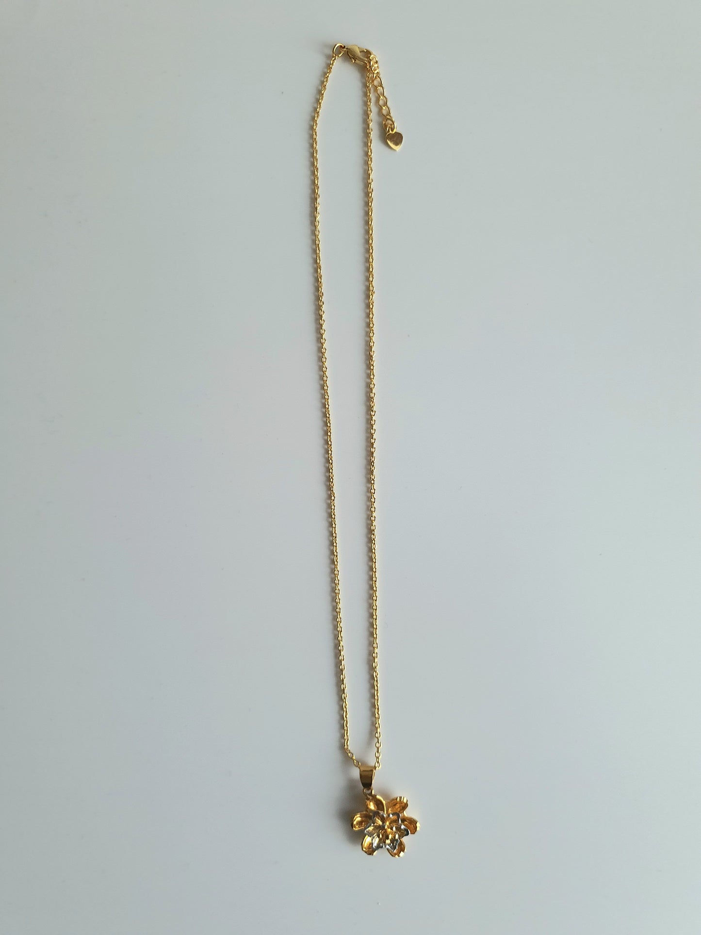 Gold Plated Chain and Flower Pendant