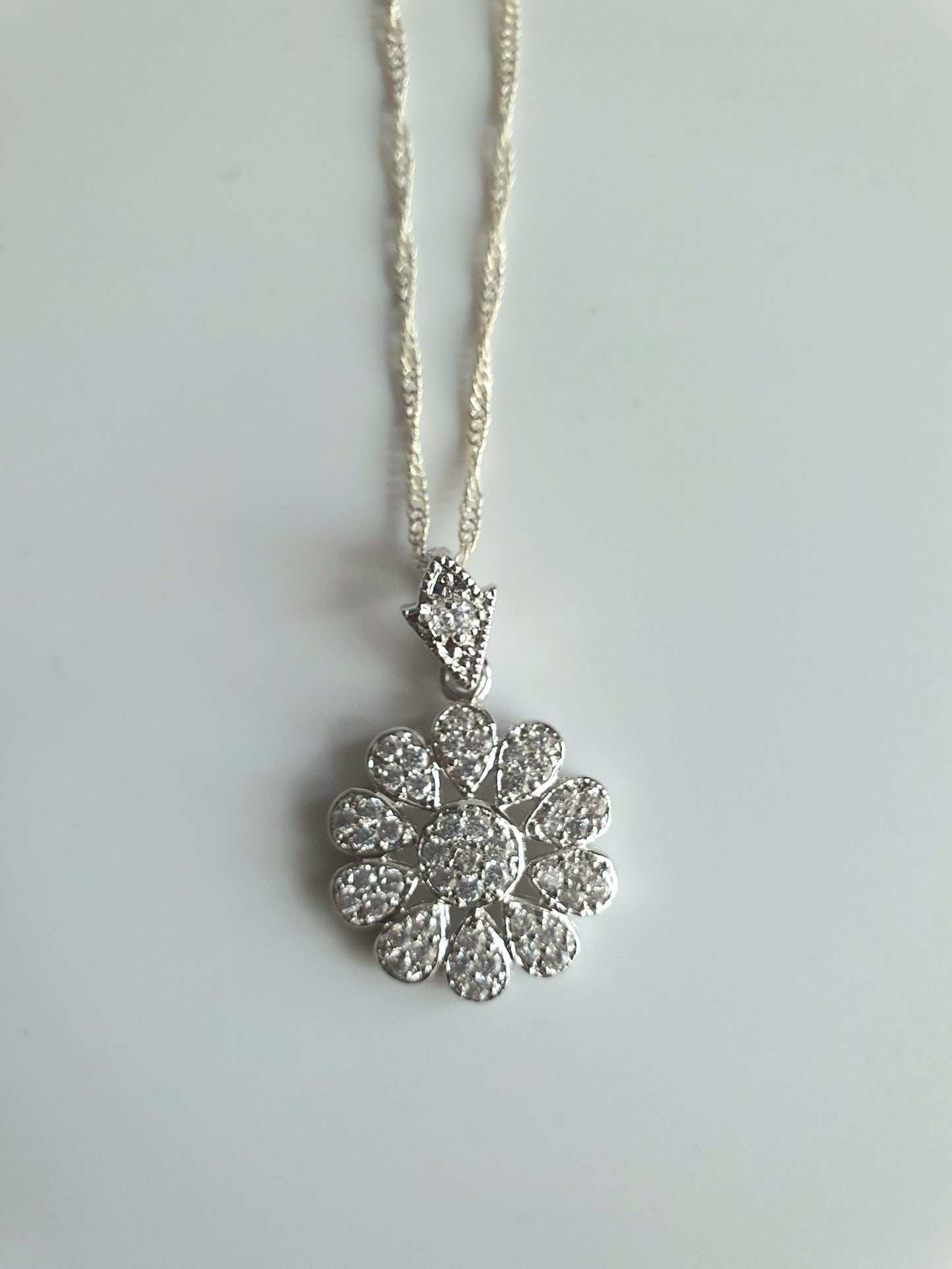 Silver Plated Chain and Flower Pendant